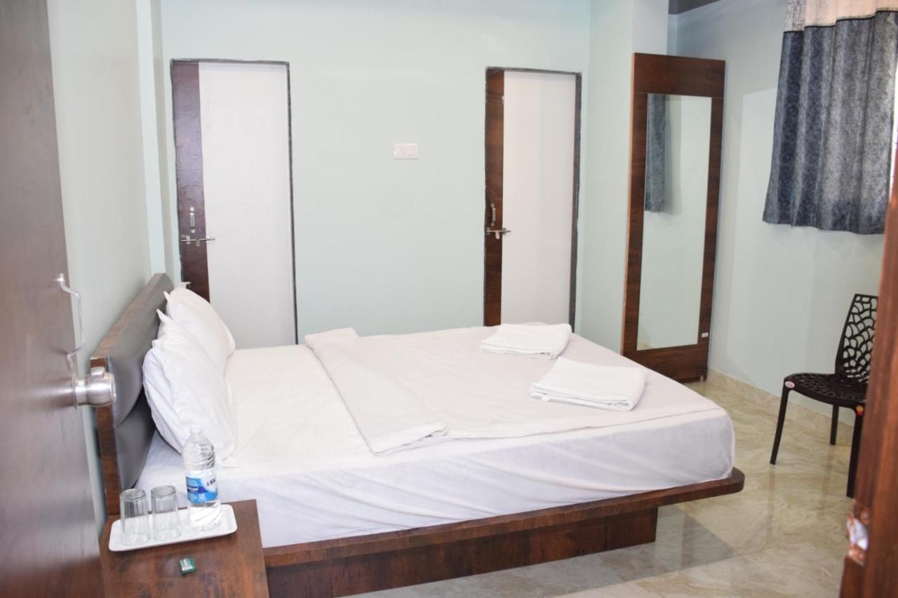 Shankar Residency, Akkalkot Akalkot Exteriör bild