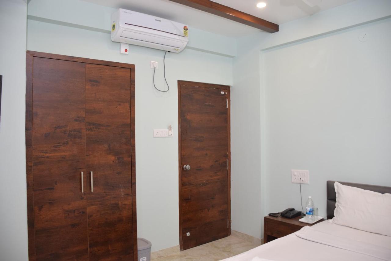 Shankar Residency, Akkalkot Akalkot Exteriör bild