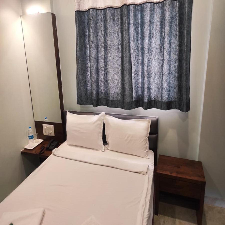 Shankar Residency, Akkalkot Akalkot Exteriör bild