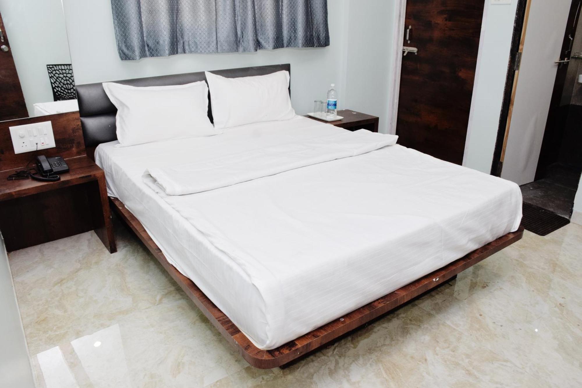 Shankar Residency, Akkalkot Akalkot Exteriör bild